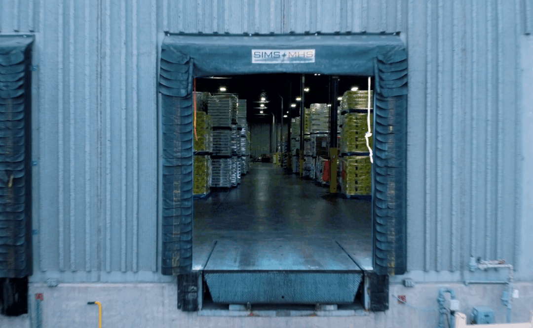Cross-Docking vs Transloading: 5 Key Differences Between Them